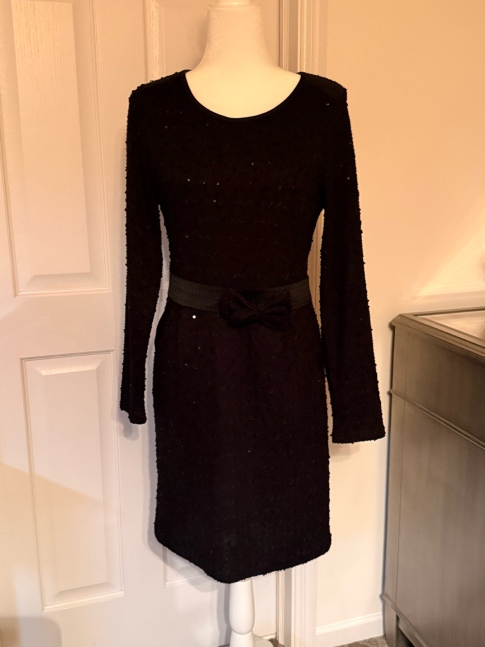 Stunning Long Sleeve Bow Waist Dress-Size Medium